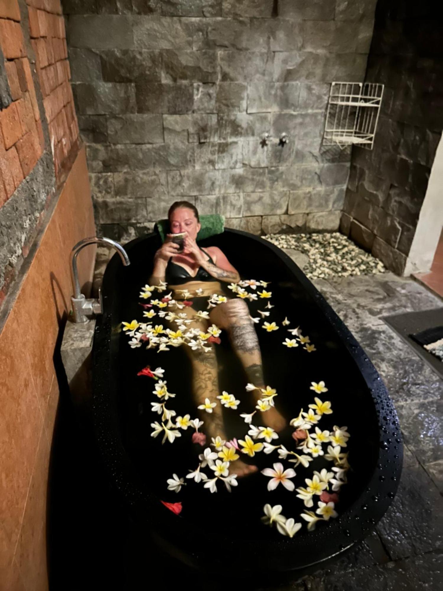 Diuma Residence Yoga Meditation Retreat And Healing Center Sanur Екстериор снимка